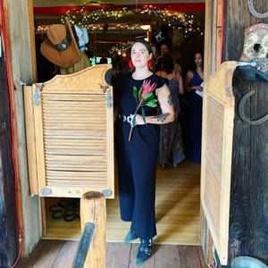 Meet your Posher, Carling